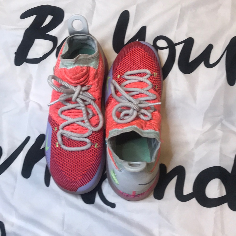 I’m selling shoes that are from Nike